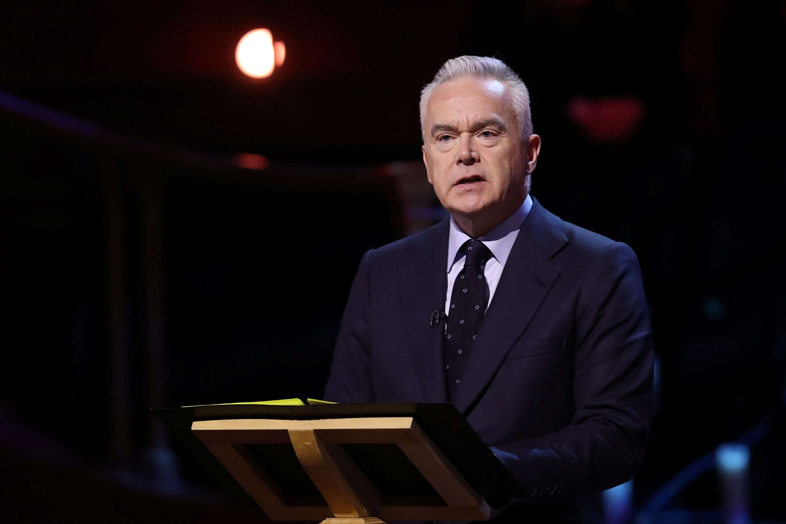 Huw Edwards overtakes Stephen Nolan as BBC news top earners get 6% rise