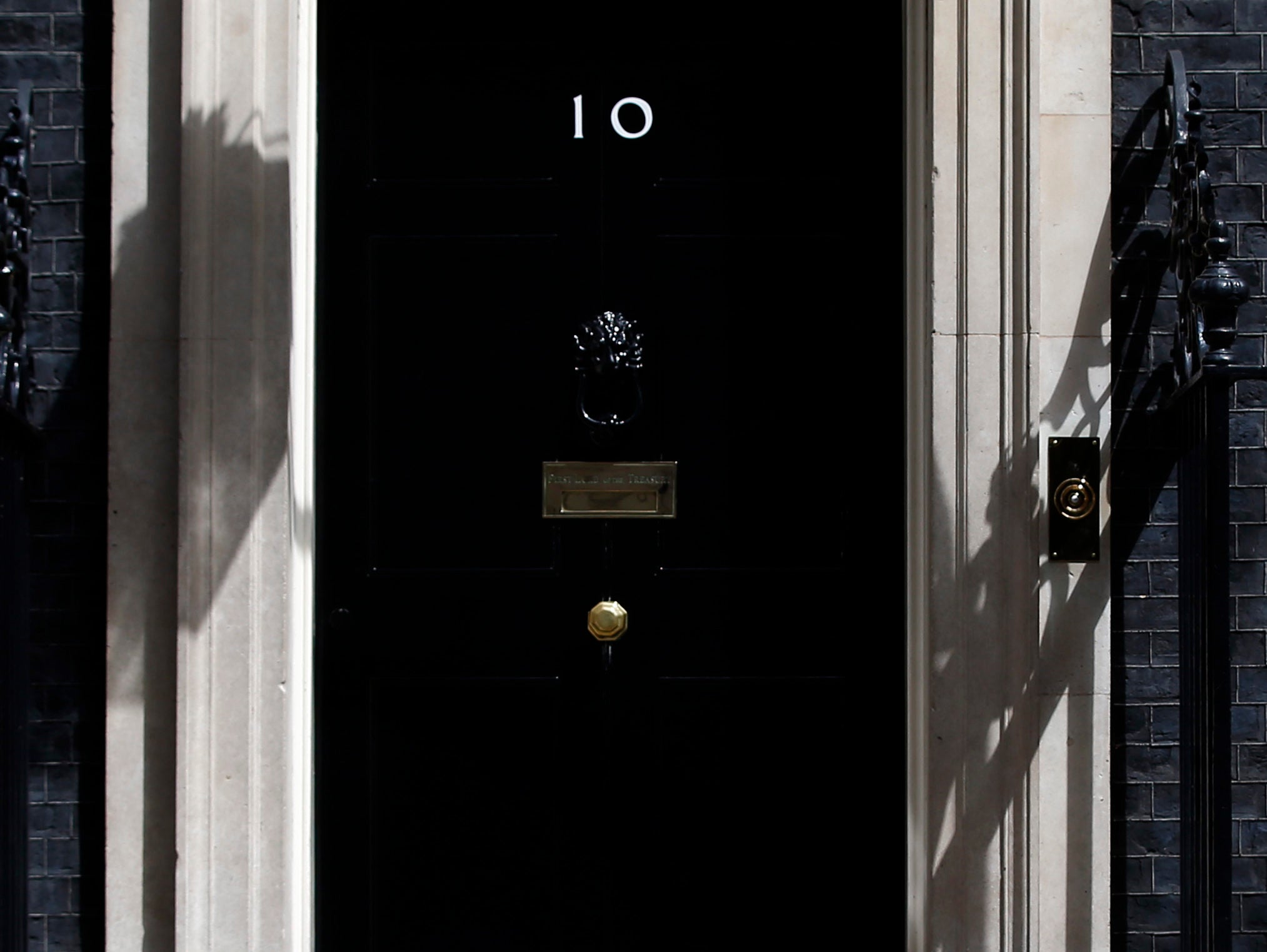 Cabinet Office urged to investigate Number 10's selective briefing of political journalists after Lobby walkout