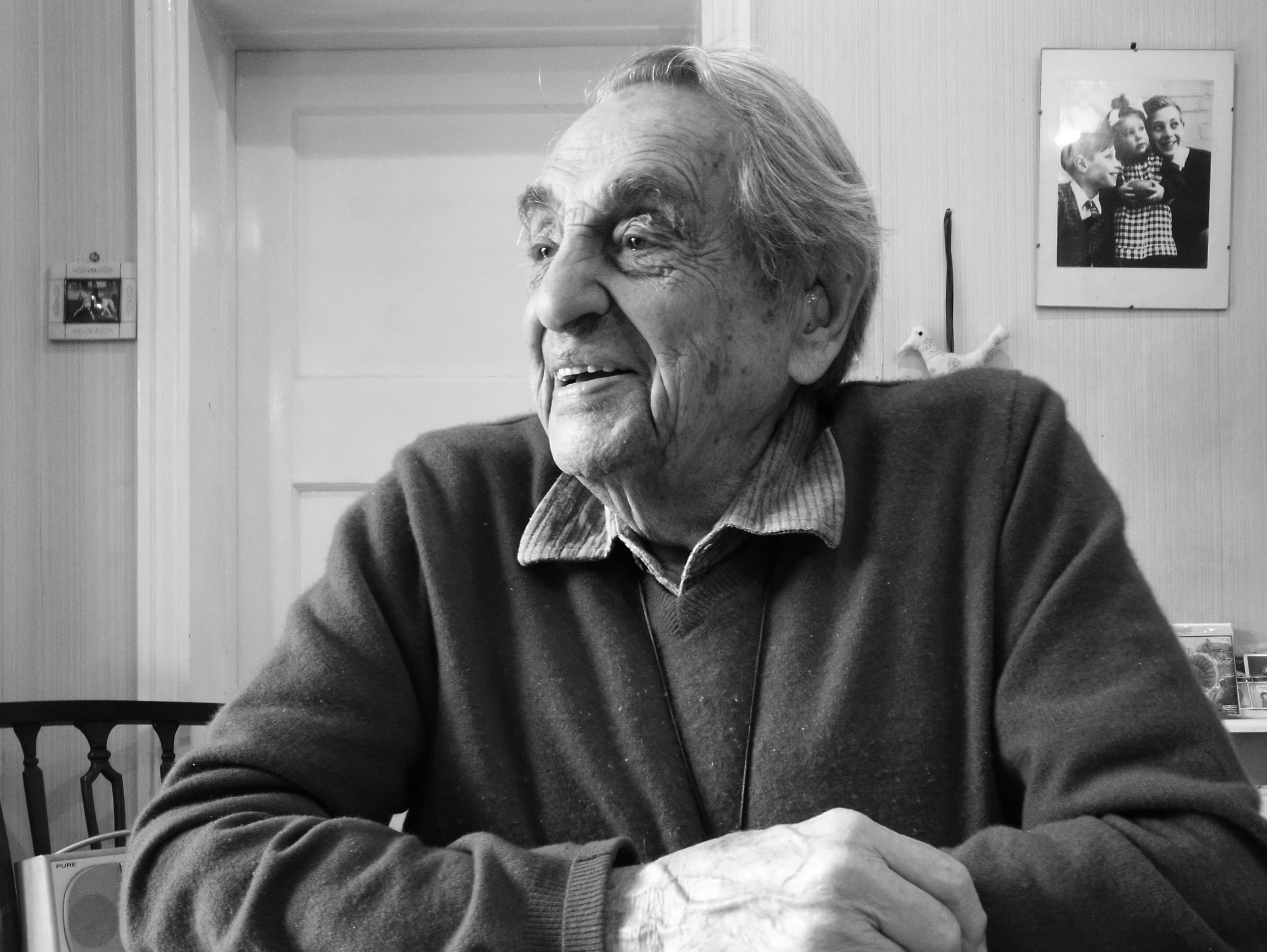 Rex Features photo agency founder Frank Selby dies aged 100