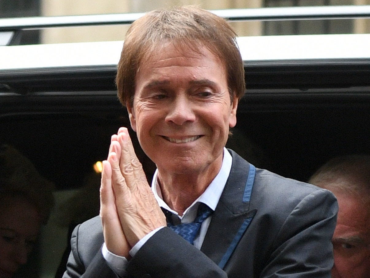 Government 'not persuaded' by plans for anonymous arrests in wake of Sir Cliff Richard reports