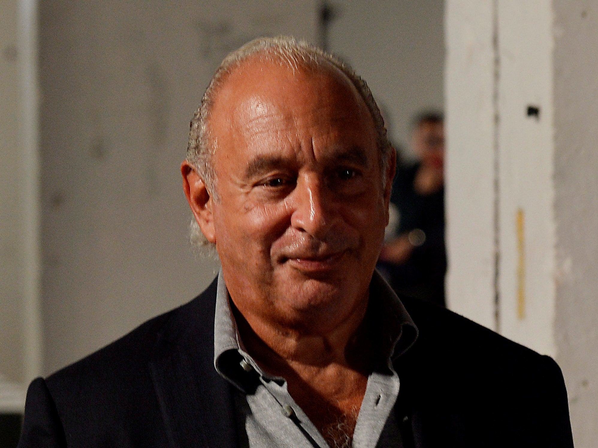 Telegraph lawyers ask Sir Philip Green to drop injunction against newspaper after tycoon responds to naming in Parliament