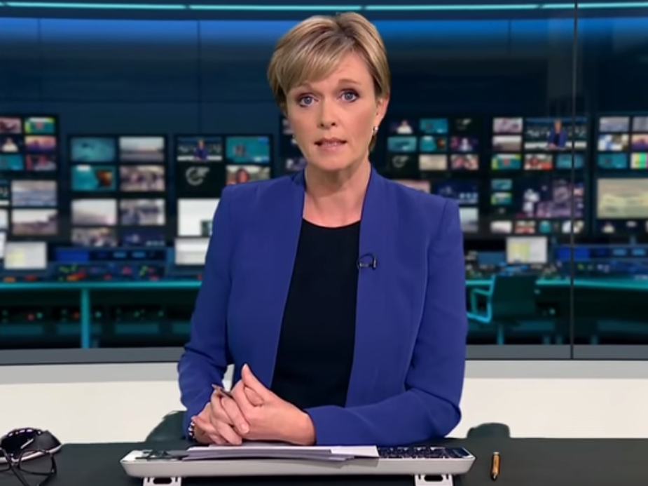 ITV News at Ten presenter Julie Etchingham calls for action over 'utterly unacceptable' gender pay gap figures