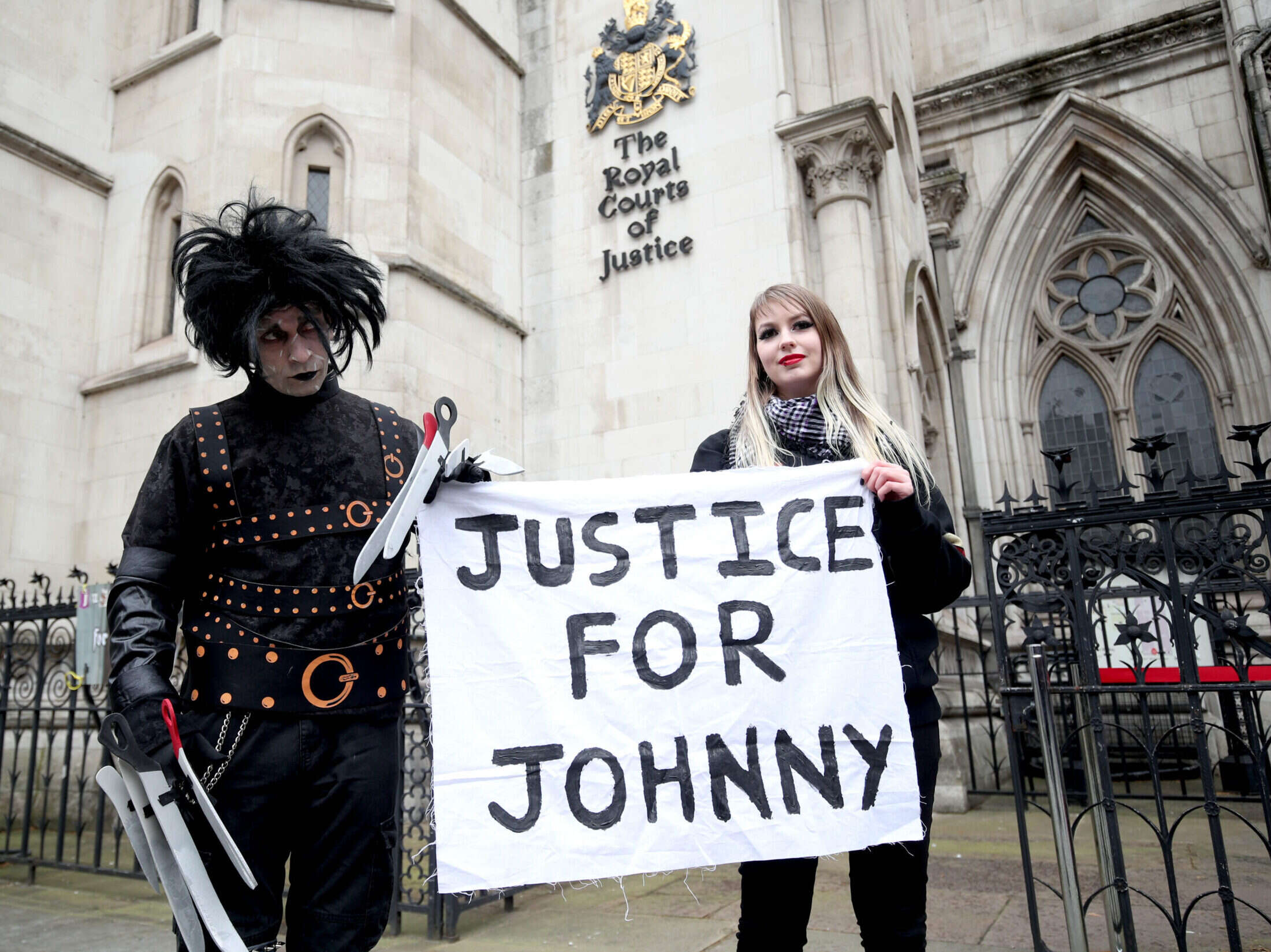 Johnny Depp asks for Sun libel appeal