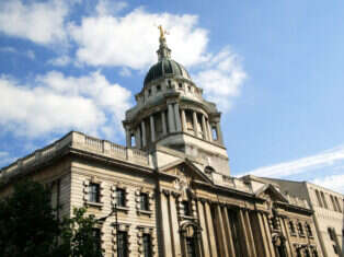 Coverage of UK courts threatening to become state-sponsored monopoly