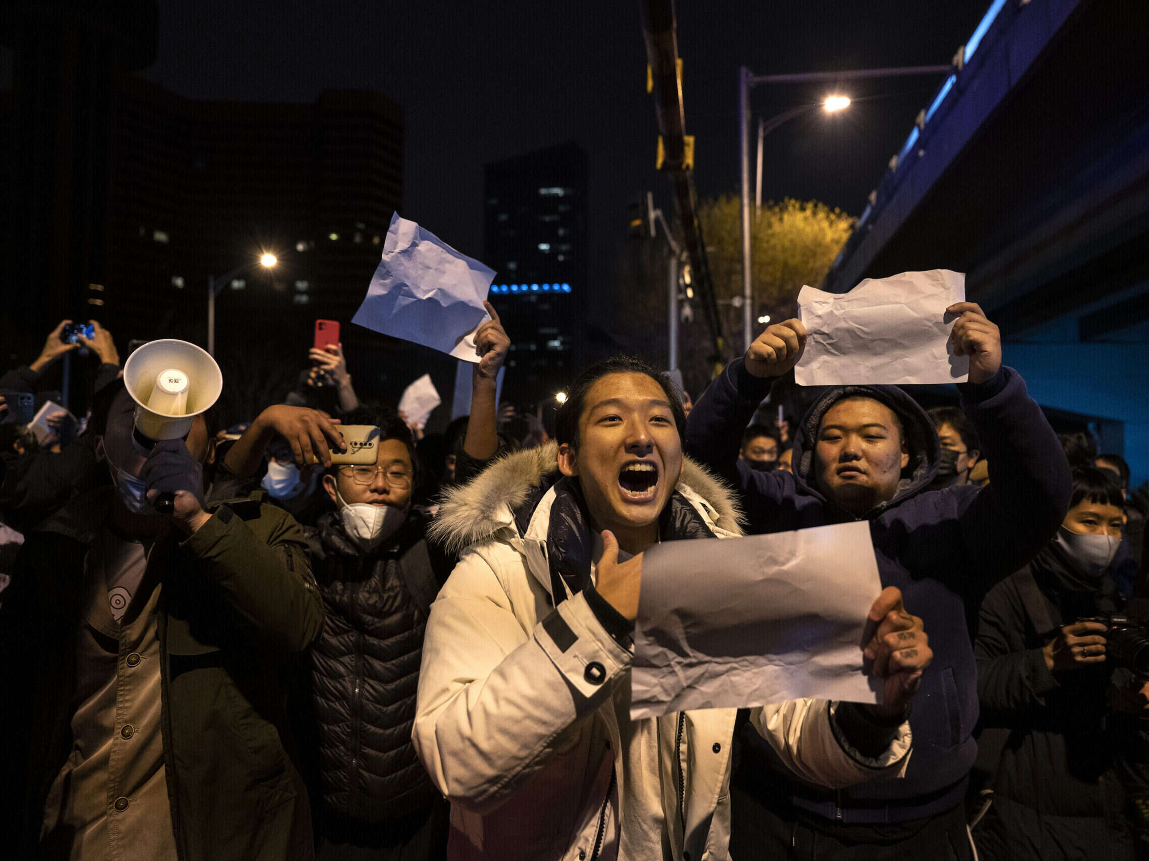 BBC Journalist 'beaten By Police' In China Covid Protests Arrest