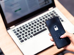 Cyberattacks target email accounts of senior journalists