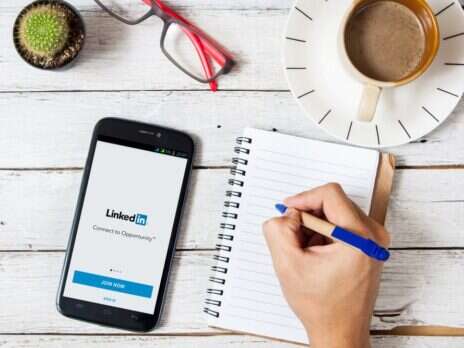 Why business journalists love Linkedin and Linkedin loves them back