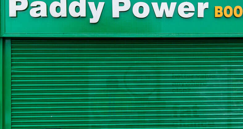 Guardian bans gambling advertising - Vimarsana News
