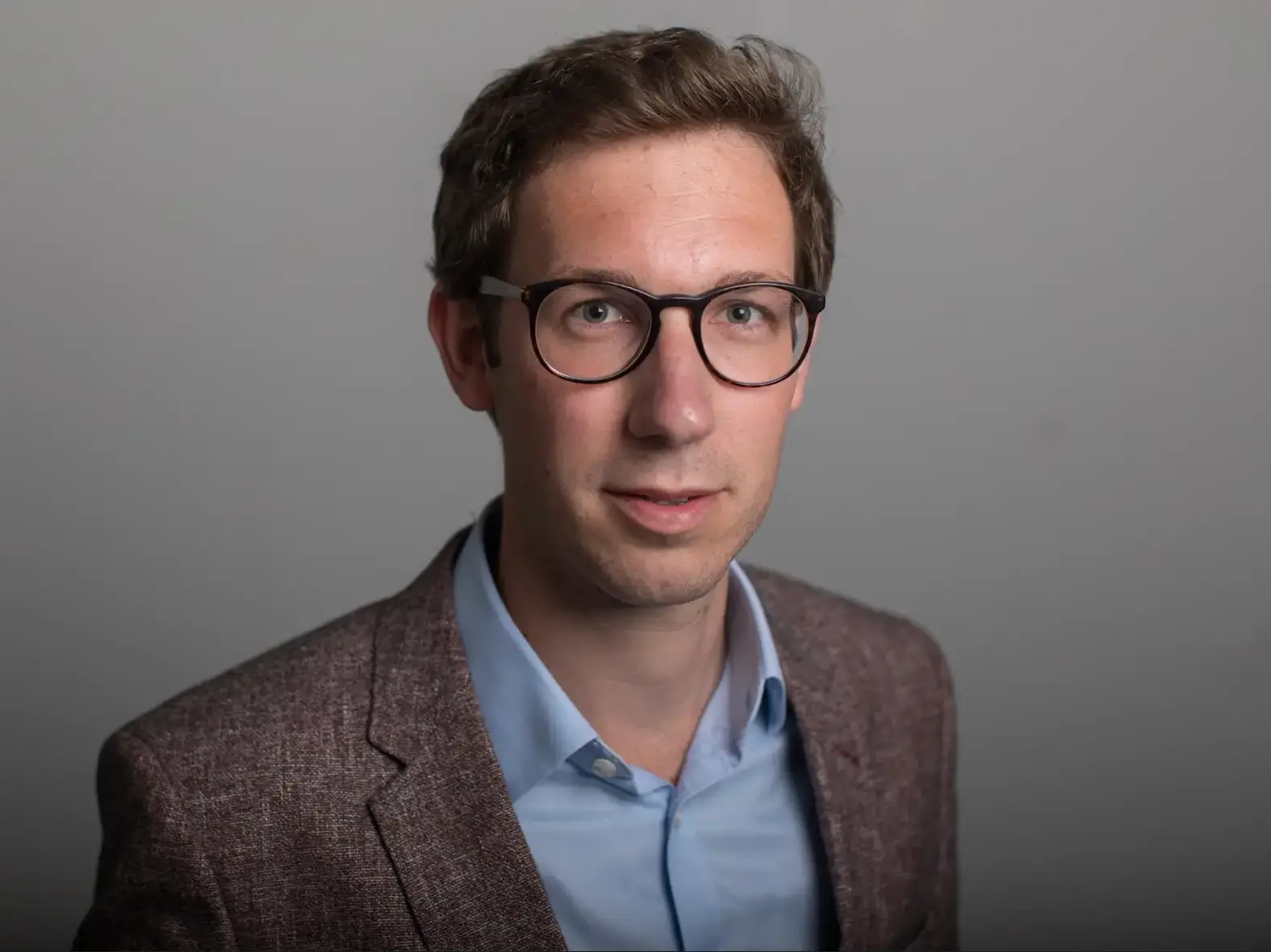 Henry Foy named FT Brussels bureau chief as Sam Fleming becomes economics editor Henry Foy named FT Brussels bureau chief as Sam Fleming becomes economics editor