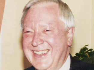Newham Recorder founding editor Tom Duncan dies aged 86