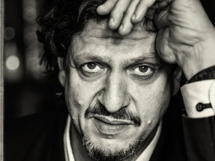 Photo of Jay Rayner leaves Observer as departing editor slams planned sale