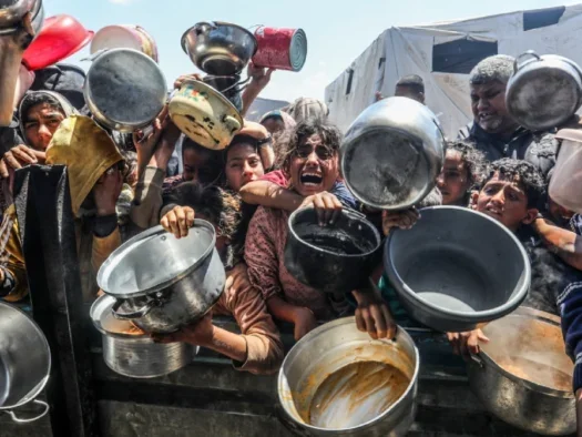 Robert Peston leads Jewish journalists’ call for media access into Gaza