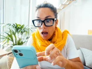 Clickbait has become 'self-perpetuating cycle' drowning out genuine news
