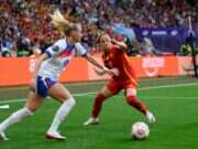 Basel, Switzerland - July 27th, 2025: Chloe Kelly (18 England Womens National Team) attacking during the UEFA Womens Euro match of Spain vs England at St. Jakob-Park. Picture: Dantey Buitureida/Shutterstock