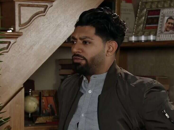 Sun pays damages to Coronation Street actor over false Islamic extremism story
