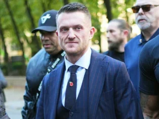 Tommy Robinson found guilty of harassing Daily Mail journalists