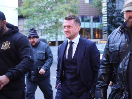 Tommy Robinson wanted to 'put pressure' on Daily Mail journalists, he tells court